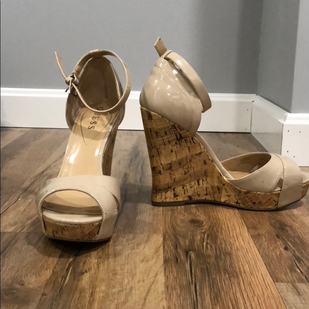 GUESS platform nude patent leather peep toe wedge